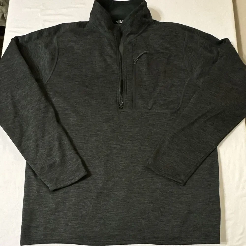 The North Face Men's LG Gray Fleece 1/4 Zip Mock Neck Pullover Sweatshirt